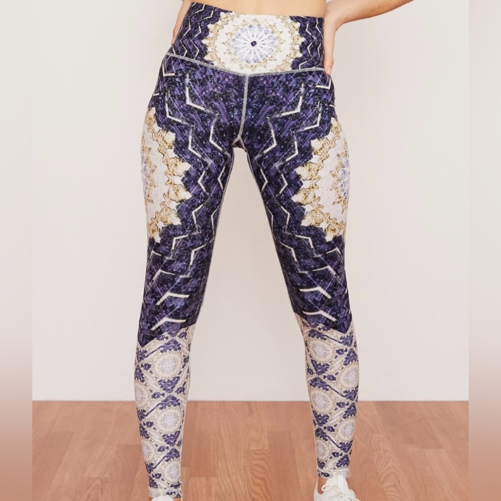 NWOT Wolven Reverie Leggings S